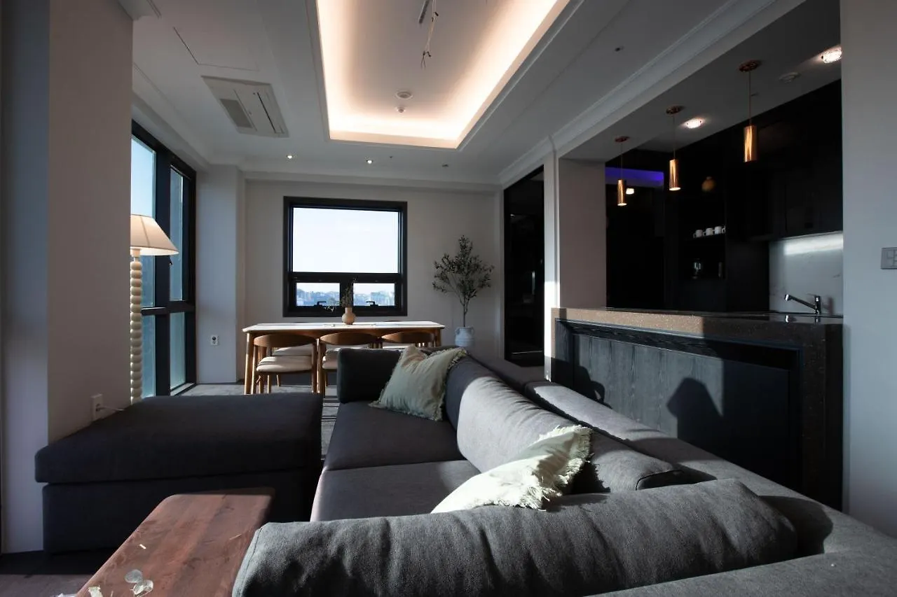 Union Hotel Seoul 4*,